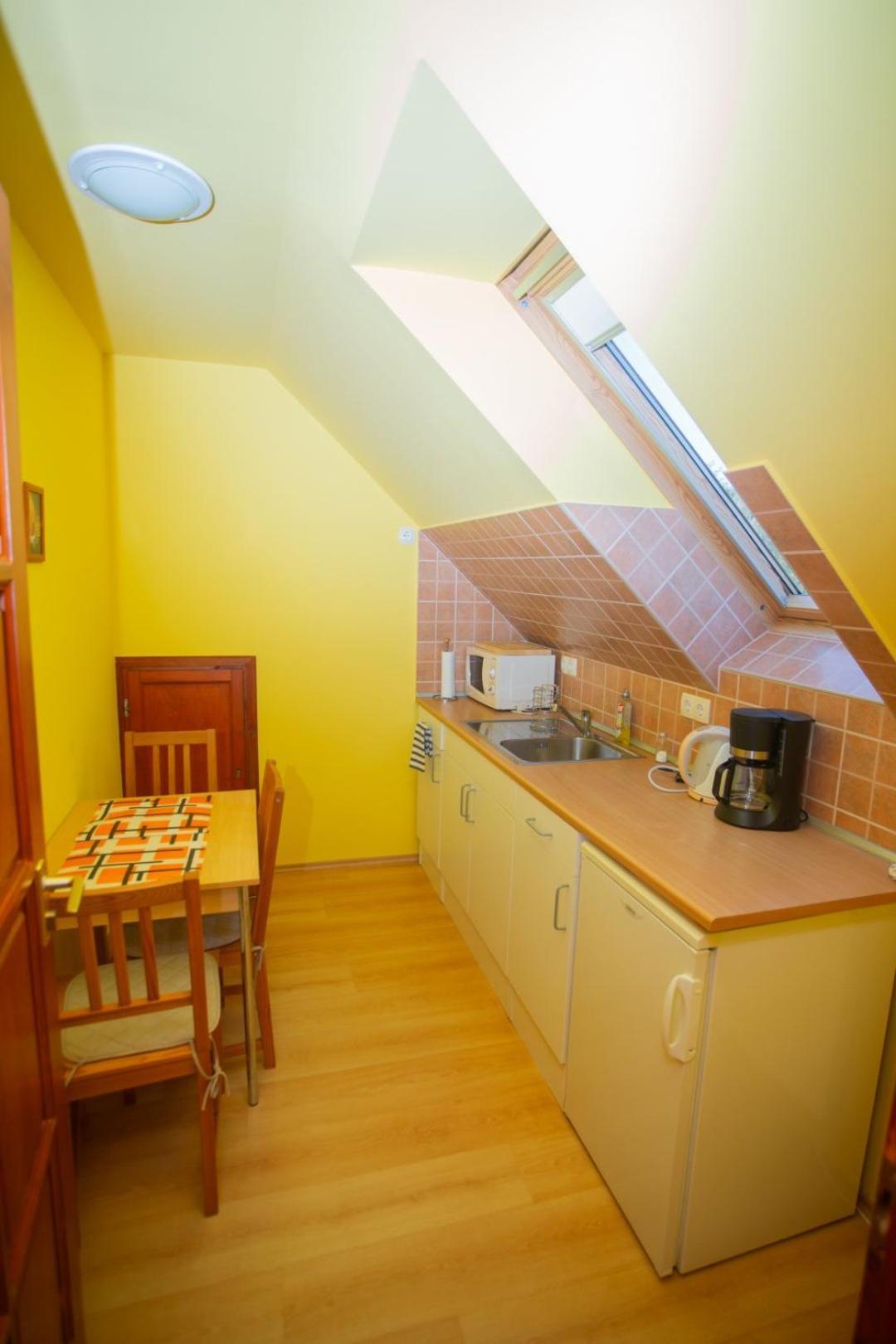 Kondics Apartmanhaz Sárvár Exteriör bild