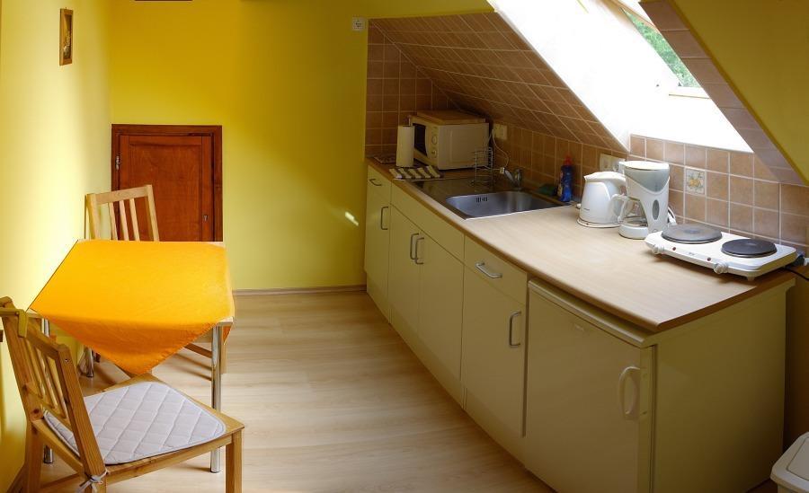 Kondics Apartmanhaz Sárvár Exteriör bild